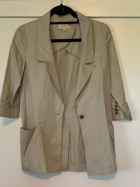 Elizabeth and James Light Tan Open-Front Blazer